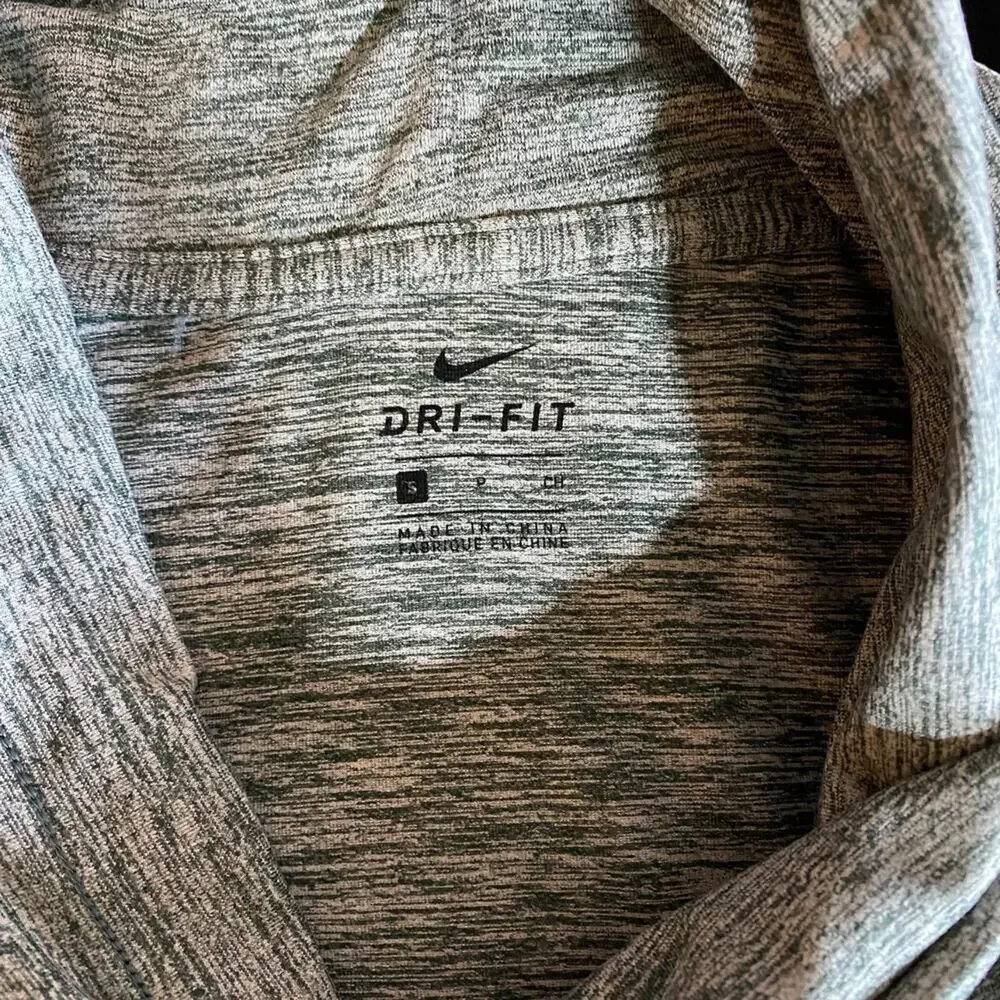 Nike Dri-Fit Unisex Lightweight Size S | Soft Cowl Neck Sweatshirt